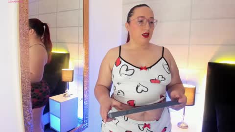 Snapshot of fieryluciana chatting on September 30, 2025, 3:44 am Luciana online show from September 30, 2025, 3:44 am