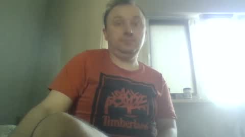 Snapshot of filipek757 chatting on October 19, 2025, 9:32 am filipek757 online show from October 19, 2025, 9:32 am