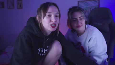 Snapshot of filipinaadams chatting on December 7, 2024, 2:35 pm cap and Lana  online show from December 7, 2024, 2:35 pm