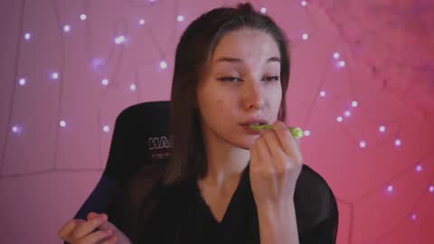 Snapshot of filipinaadams chatting on January 8, 2025, 8:06 am cap and Lana  online show from January 8, 2025, 8:06 am