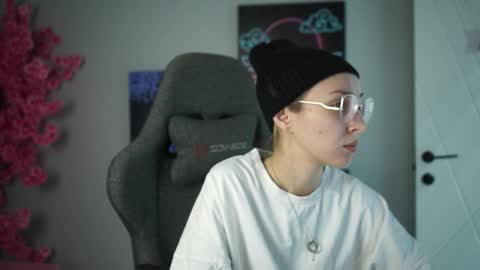 Snapshot of filipinaadams chatting on October 12, 2025, 2:43 am cap and Lana  online show from October 12, 2025, 2:43 am