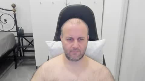 filippo12356 online show from February 3, 2026, 2:11 pm