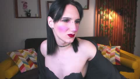 Honey Ill be waiting for you Tue Wed Thu Fri Sat Sun 10am-5pm online show from December 13, 2024, 10:41 am