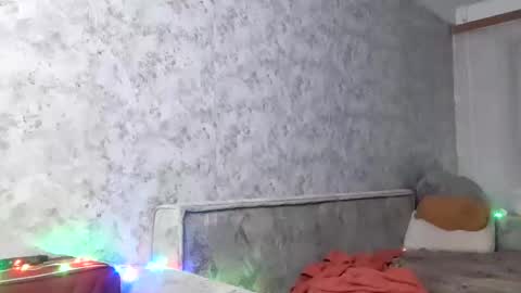 Whitechocolate online show from February 11, 2025, 5:29 pm