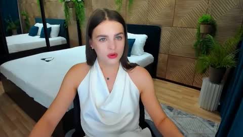 Snapshot of finalaccord chatting on September 18, 2025, 10:17 am Amanda online show from September 18, 2025, 10:17 am