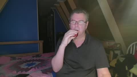 Snapshot of finderfiner chatting on November 22, 2025, 7:07 am finderfiner online show from November 22, 2025, 7:07 am