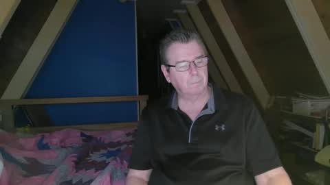 Snapshot of finderfiner chatting on November 23, 2025, 10:48 am finderfiner online show from November 23, 2025, 10:48 am