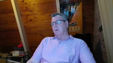Snapshot of finderfiner chatting on April 17, 2026, 11:35 am finderfiner online show from April 17, 2026, 11:35 am