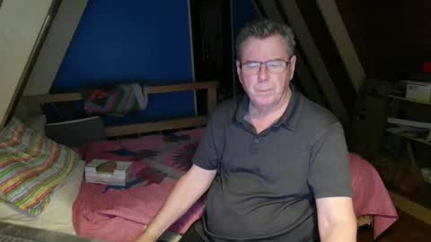 Snapshot of finderfiner chatting on April 25, 2026, 10:51 am finderfiner online show from April 25, 2026, 10:51 am