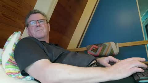 Snapshot of finderfiner chatting on April 25, 2026, 1:41 pm finderfiner online show from April 25, 2026, 1:41 pm
