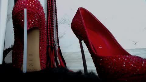 AlfaFemale online show from May 4, 2026, 4:08 am