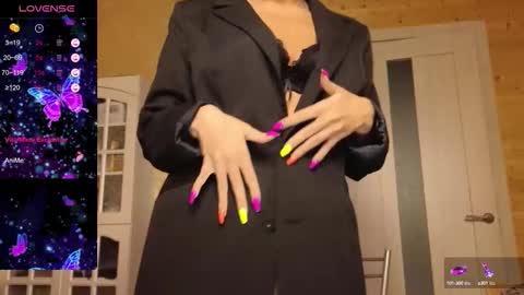 Snapshot of findom_lady_shine chatting on September 20, 2025, 9:38 pm Lady online show from September 20, 2025, 9:38 pm