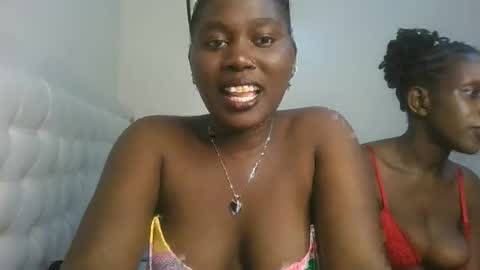 Snapshot of fine_melanie chatting on October 15, 2025, 6:30 pm melanie online show from October 15, 2025, 6:30 pm