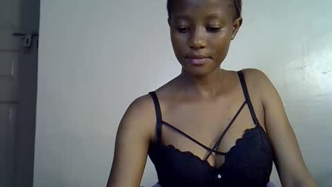 Snapshot of fine_slim chatting on October 2, 2025, 9:00 pm slimmie online show from October 2, 2025, 9:00 pm