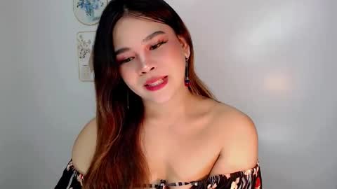 Jasmine online show from May 6, 2026, 10:59 pm