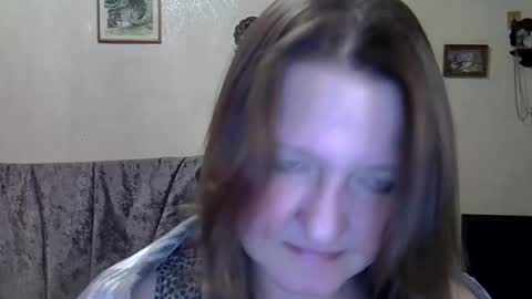 finika_say online show from November 2, 2025, 4:31 pm
