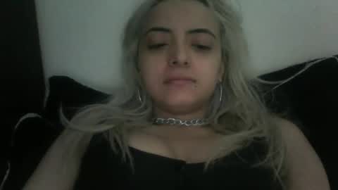 finnky1 online show from December 23, 2024, 6:44 am