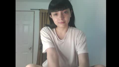 finnky1 online show from November 5, 2025, 3:50 am