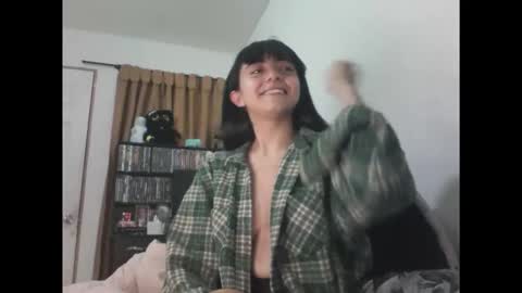 finnky1 online show from May 6, 2026, 5:35 am