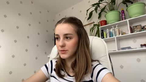 Keite wanna play  Meow online show from November 20, 2025, 9:31 am