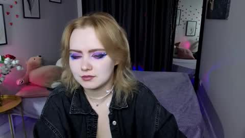 Snapshot of fionaxrider chatting on March 18, 2026, 10:02 pm Fiona online show from March 18, 2026, 10:02 pm