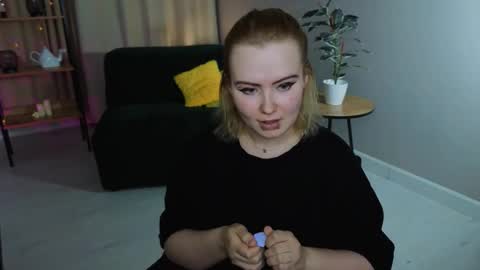 Snapshot of fionaxrider chatting on March 28, 2026, 10:31 pm Fiona online show from March 28, 2026, 10:31 pm