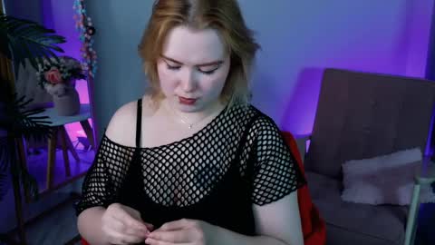 Snapshot of fionaxrider chatting on April 9, 2026, 10:59 pm Fiona online show from April 9, 2026, 10:59 pm