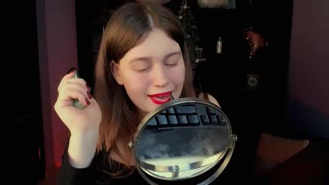 Snapshot of fioramarmoris chatting on February 26, 2026, 3:33 pm fiora online show from February 26, 2026, 3:33 pm