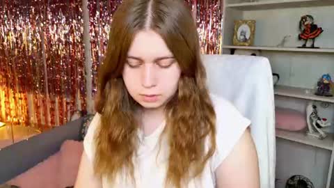 fiora online show from June 13, 2026, 6:33 am
