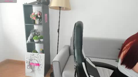 fire_emily online show from June 21, 2026, 1:19 am