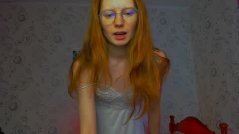 fire_luna online show from April 30, 2026, 10:43 am