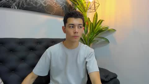 Nicolas online show from March 13, 2026, 8:26 pm