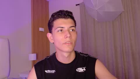 Nicolas online show from March 19, 2026, 7:51 pm