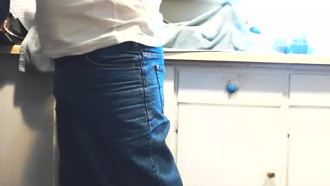 Snapshot of firemustbe chatting on November 7, 2025, 11:38 pm firemustbe online show from November 7, 2025, 11:38 pm