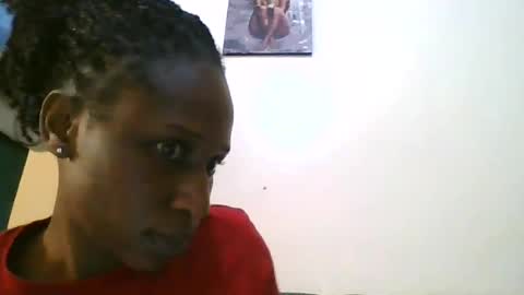 Snapshot of fireon_flower chatting on July 7, 2026, 12:31 pm Fireon online show from July 7, 2026, 12:31 pm