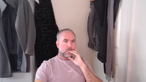 Snapshot of firephil chatting on October 30, 2025, 11:55 am firephil online show from October 30, 2025, 11:55 am