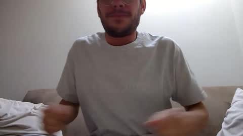 Snapshot of fit__will chatting on February 18, 2026, 2:02 pm fit__will online show from February 18, 2026, 2:02 pm