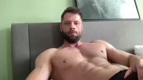 fit_foot_friend online show from March 12, 2026, 7:58 am