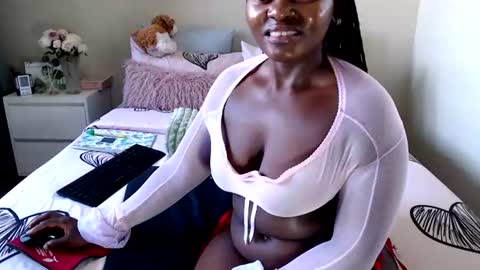 fitblair66_ online show from June 18, 2026, 7:41 am