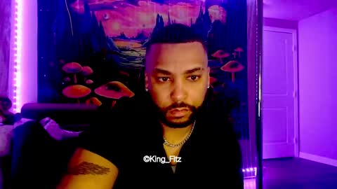 King E  online show from April 28, 2026, 3:22 am