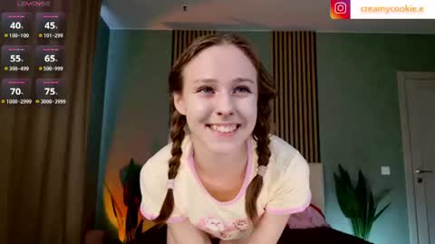 im Linda please give me thumbs up online show from June 22, 2026, 9:50 am