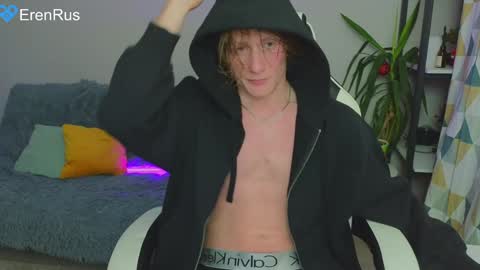 Snapshot of fixsicki chatting on January 9, 2025, 3:15 am Eren. online show from January 9, 2025, 3:15 am