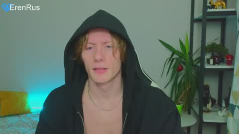 Snapshot of fixsicki chatting on January 16, 2025, 3:02 am Eren. online show from January 16, 2025, 3:02 am