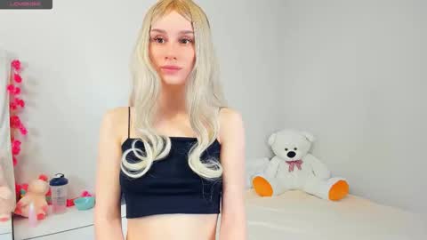 Snapshot of fizana chatting on March 22, 2026, 1:20 am Kira online show from March 22, 2026, 1:20 am