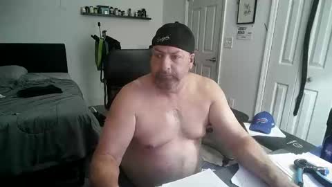 Snapshot of flaguy3233 chatting on October 1, 2025, 5:02 am Florida guy online show from October 1, 2025, 5:02 am