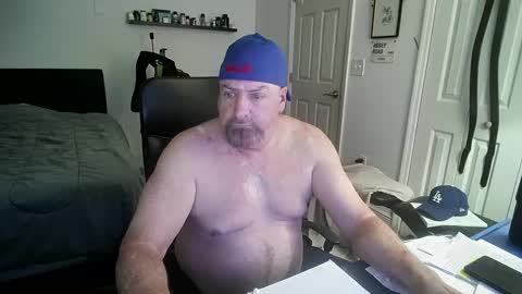 Snapshot of flaguy3233 chatting on October 5, 2025, 7:01 pm Florida guy online show from October 5, 2025, 7:01 pm