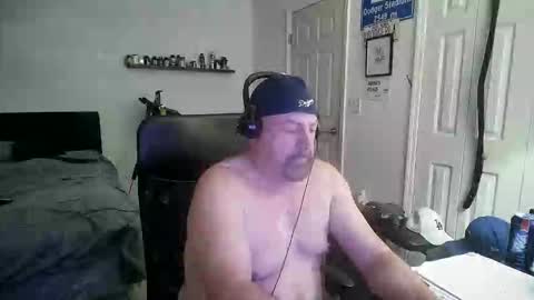 Snapshot of flaguy3233 chatting on February 18, 2026, 8:27 pm Florida guy online show from February 18, 2026, 8:27 pm