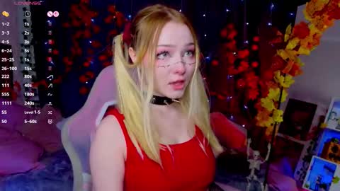 Snapshot of flaircorell chatting on October 19, 2025, 4:02 am Sophie online show from October 19, 2025, 4:02 am