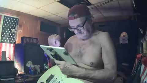 flamingfartguy online show from December 31, 2024, 4:27 am
