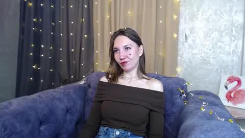 flamy lisy online show from September 30, 2025, 1:21 am